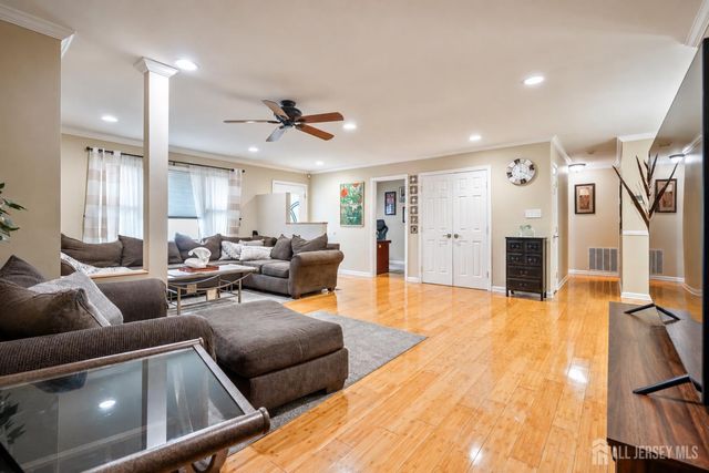 28 Bradford Road E, East Brunswick, NJ 08816