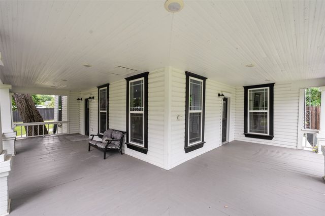 503 E 13th Street, Kemp, TX 75143