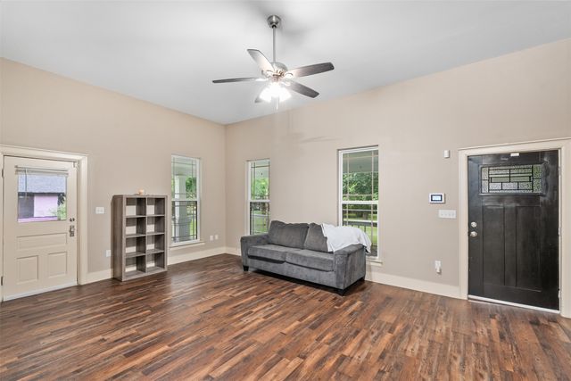 503 E 13th Street, Kemp, TX 75143