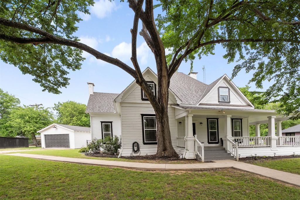 503 E 13th Street, Kemp, TX 75143