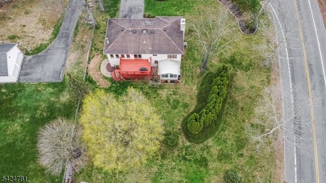 1 Old Timbers Ct, Roxbury Twp., NJ 07847