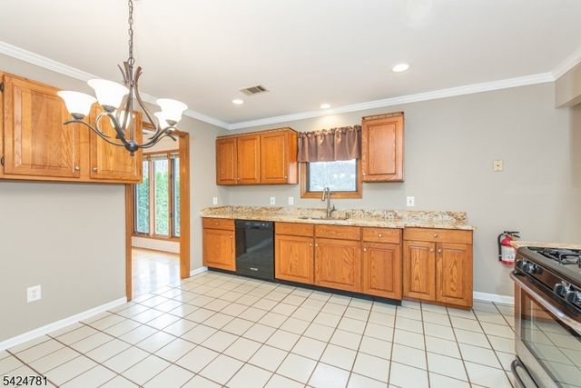 1 Old Timbers Ct, Roxbury Twp., NJ 07847