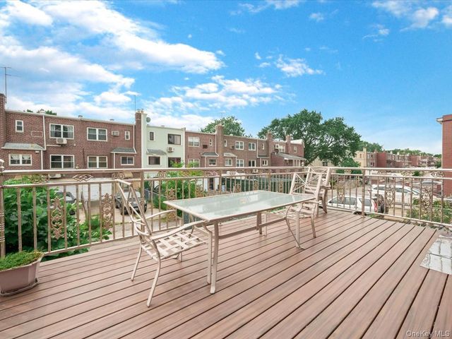 15314 76th Road, Flushing, NY 11367