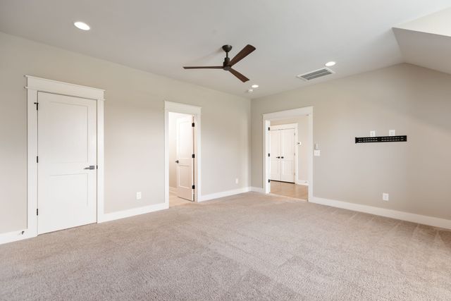 998 Spruce Ridge Ln, Spring Hill, TN 37174