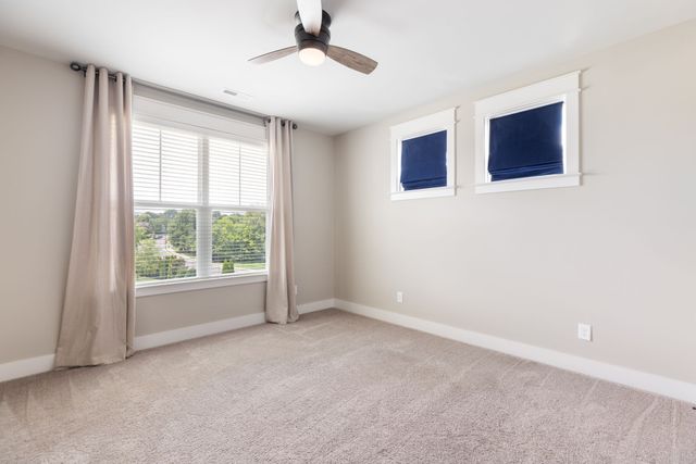 998 Spruce Ridge Ln, Spring Hill, TN 37174