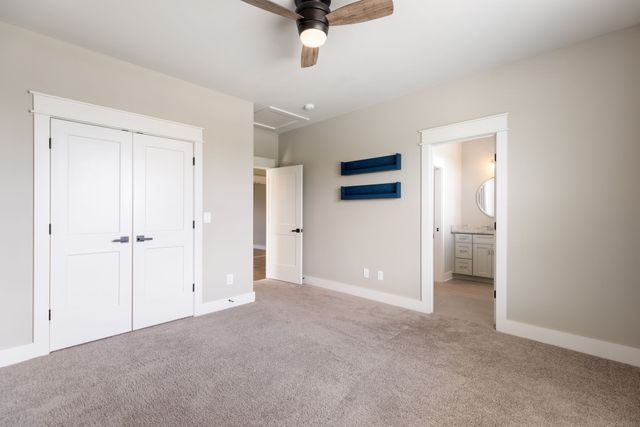 998 Spruce Ridge Ln, Spring Hill, TN 37174
