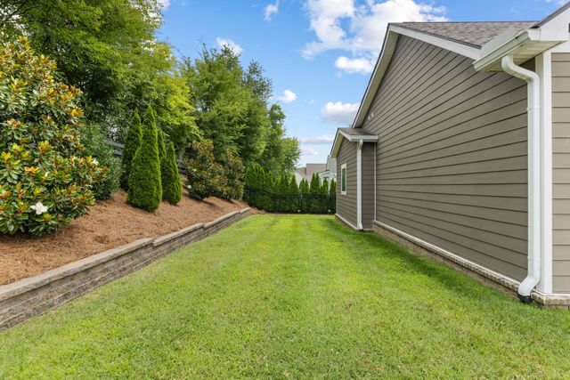 998 Spruce Ridge Ln, Spring Hill, TN 37174