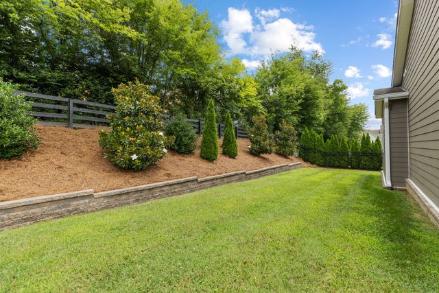 998 Spruce Ridge Ln, Spring Hill, TN 37174