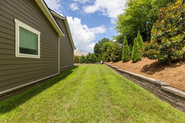 998 Spruce Ridge Ln, Spring Hill, TN 37174