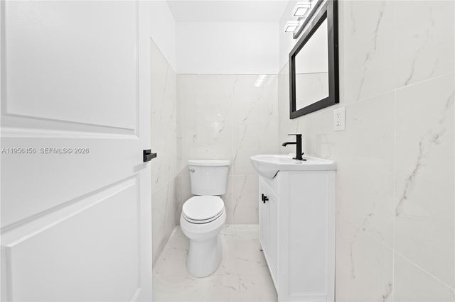 405 Bontona Ave, Fort Lauderdale, FL 33301