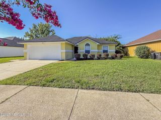 9056 PROSPERITY LAKE Drive, Jacksonville, FL 32244