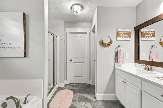 3512 N Brinnsfield Drive, Ozark, MO 65721