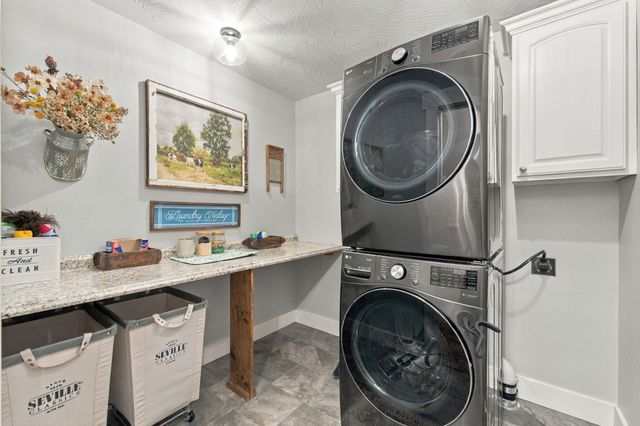 3512 N Brinnsfield Drive, Ozark, MO 65721