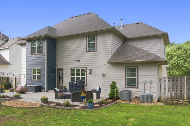 3512 N Brinnsfield Drive, Ozark, MO 65721