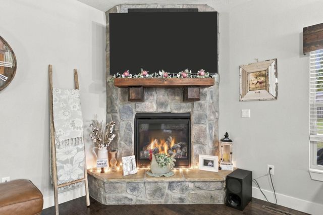 3512 N Brinnsfield Drive, Ozark, MO 65721