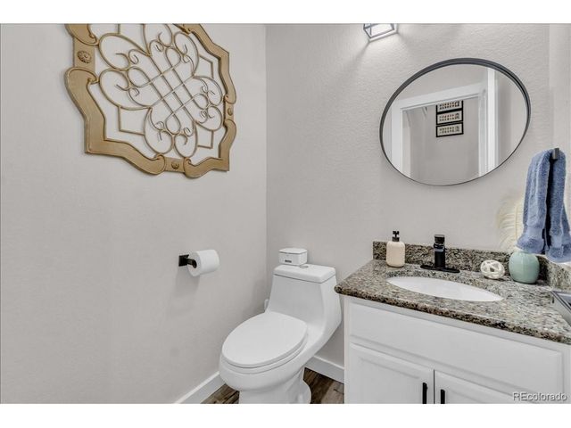 585 Canyonlands St, Berthoud, CO 80513