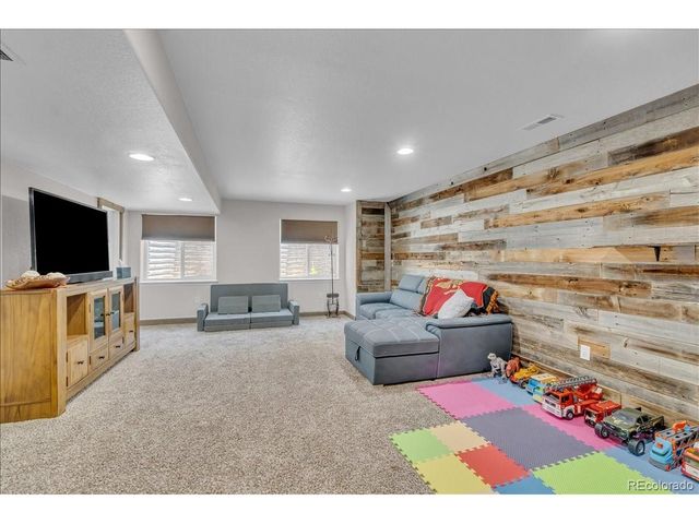 585 Canyonlands St, Berthoud, CO 80513