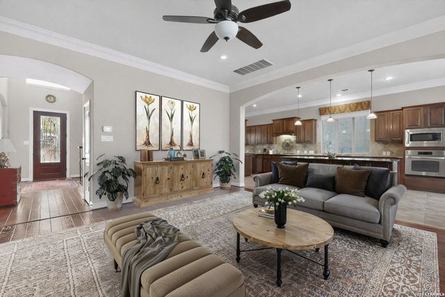 7427 Stonewall Hill, San Antonio, TX 78256