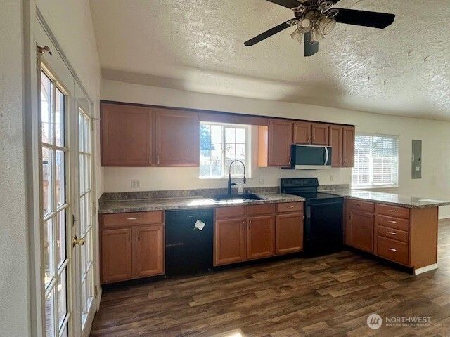 1314 S 4th Avenue, Kelso, WA 98626