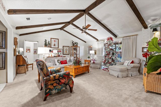 227 Cottonwood Lane, Levelland, TX 79336