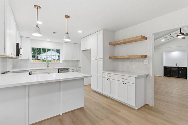 13107 Oak Plaza Drive, Cypress, TX 77429