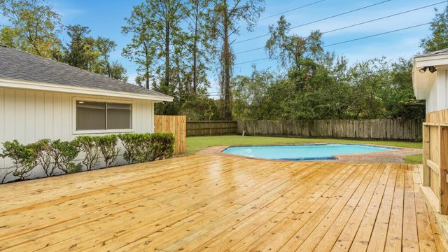 13107 Oak Plaza Drive, Cypress, TX 77429