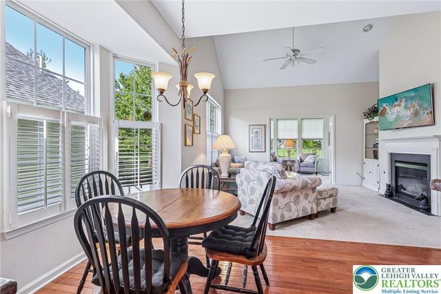 2141 Four Seasons Boulevard, Lower Macungie Twp, PA 18062
