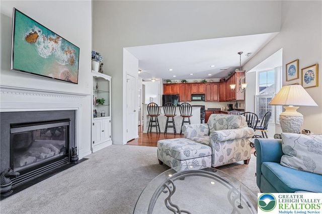2141 Four Seasons Boulevard, Lower Macungie Twp, PA 18062