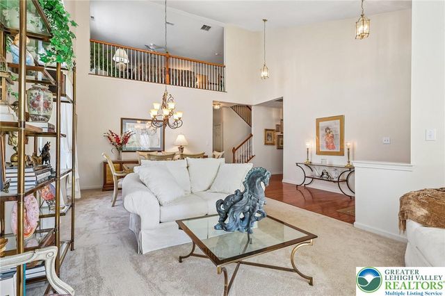 2141 Four Seasons Boulevard, Lower Macungie Twp, PA 18062