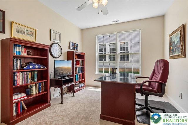 2141 Four Seasons Boulevard, Lower Macungie Twp, PA 18062
