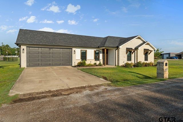 309 N Bois D Arc St, Van, TX 75790