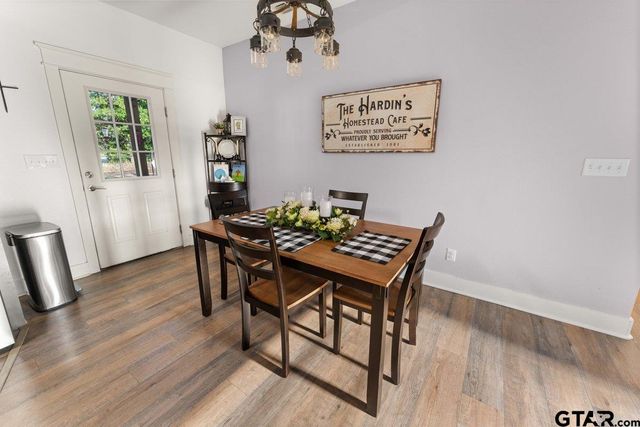 309 N Bois D Arc St, Van, TX 75790