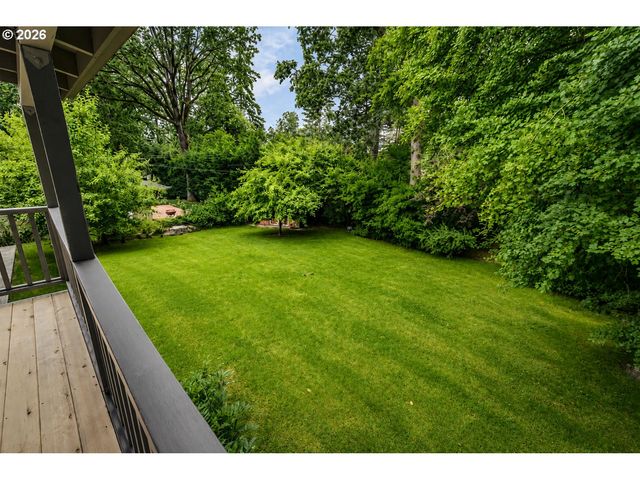 13651 Sw 63RD Ave, Portland, OR 97219