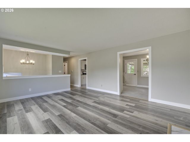 13651 Sw 63RD Ave, Portland, OR 97219