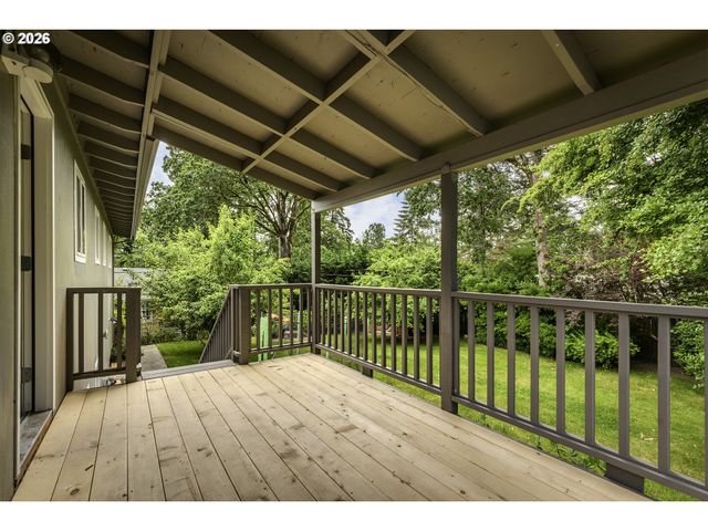 13651 Sw 63RD Ave, Portland, OR 97219