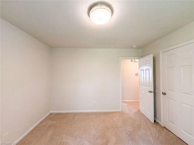 4154 Edgeware Road, Winston-salem, NC 27106