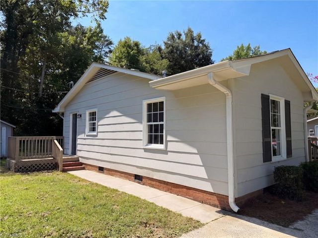 4154 Edgeware Road, Winston-salem, NC 27106
