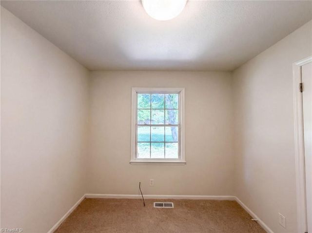 4154 Edgeware Road, Winston-salem, NC 27106