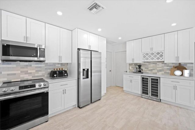 11569 Landing Place, North Palm Beach, FL 33408