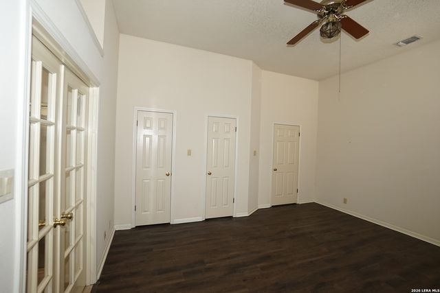 6427 LOST HOLLY, San Antonio, TX 78240