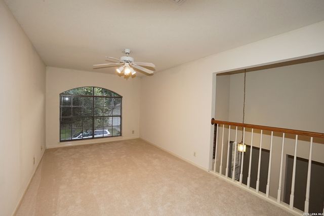 6427 LOST HOLLY, San Antonio, TX 78240