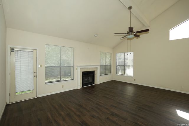 6427 LOST HOLLY, San Antonio, TX 78240