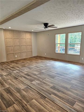 210 Westview Drive, Mount Airy, NC 27030