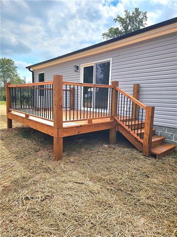 210 Westview Drive, Mount Airy, NC 27030