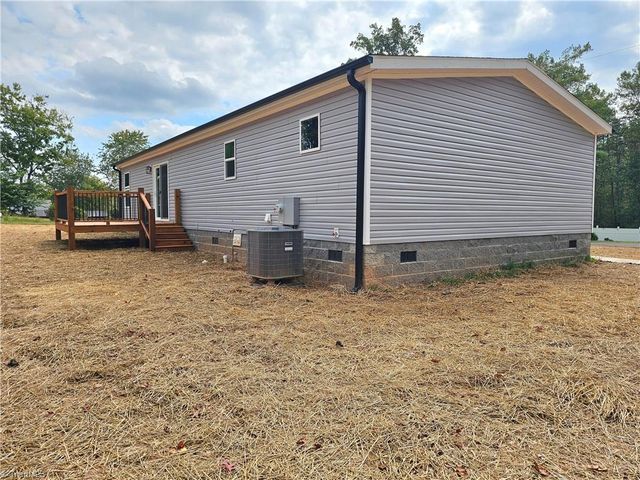 210 Westview Drive, Mount Airy, NC 27030