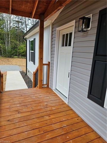 210 Westview Drive, Mount Airy, NC 27030