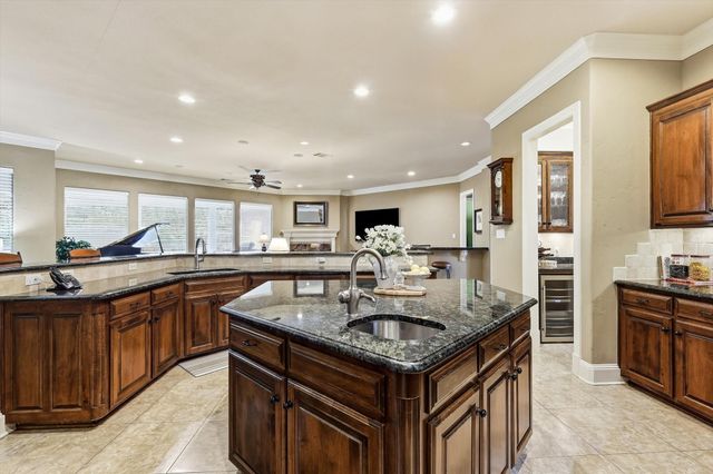 2726 Country Club Road, Pantego, TX 76013