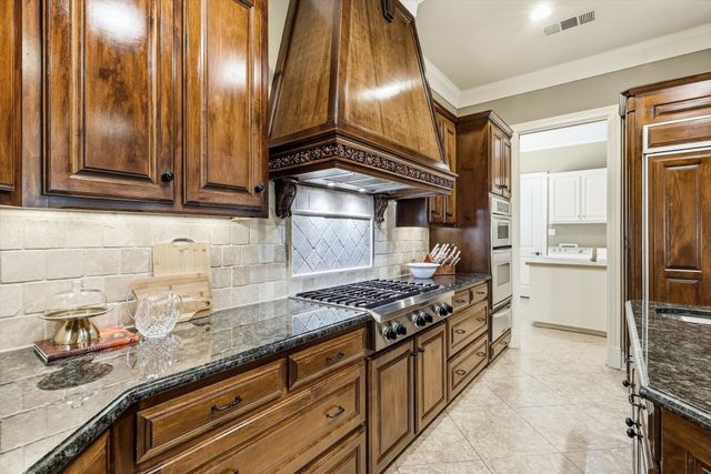2726 Country Club Road, Pantego, TX 76013