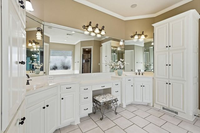 2726 Country Club Road, Pantego, TX 76013
