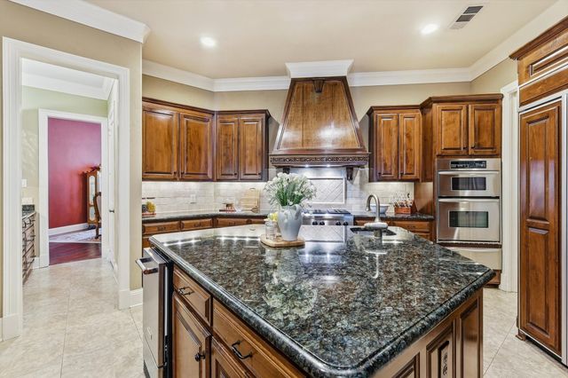 2726 Country Club Road, Pantego, TX 76013